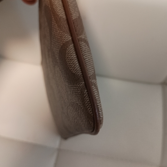 ❤️ COACH Signature PVC Coated Canvas Wristlet Wallet Brown Black 🎀 - Picture 3 of 5